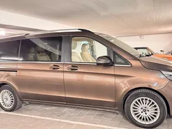 Braun Gebraucht 2018 Mercedes V250 Van / Kleinbus | 34.000 € (Superpreis)
