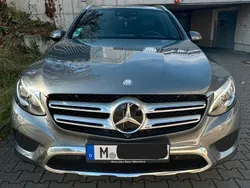 Grau Gebraucht 2016 Mercedes GLC250 SUV | 28.500 € (Teuer)