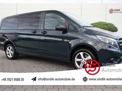 Grün Gebraucht 2019 Mercedes Vito Edition Van / Kleinbus | 33.980 € (Teuer)
