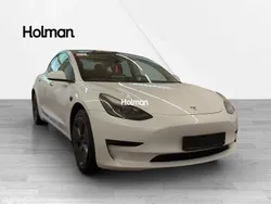 Weiß Gebraucht 2021 Tesla Model 3 Standard Range Plus Limousine | 22.874 € (Fairer Preis)