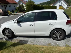 Weiß Gebraucht 2009 VW Golf VI Comfortline Limousine | 2.900 € (Superpreis)