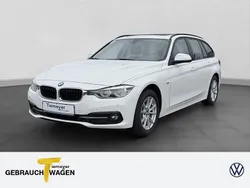 Weiß Gebraucht 2017 BMW 318 Sport Line Kombi | 16.980 € (Fairer Preis)