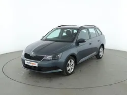 Grau Gebraucht 2018 Skoda Fabia Limousine | 8.660 € (Fairer Preis)