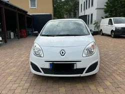 Weiß Gebraucht 2010 Renault Twingo Kleinwagen | 1.990 €