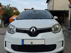 Weiß Gebraucht 2020 Renault Twingo LIMITED Kleinwagen | 10.000 € (Fairer Preis)