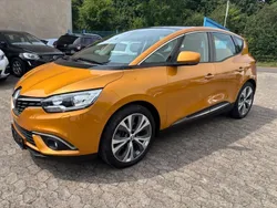 Gelb honey Gebraucht 2017 Renault Scénic IV Intens Van / Kleinbus | 13.900 € (Fairer Preis)