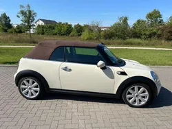 Weiß Gebraucht 2010 Mini Cooper Chili Kleinwagen | 15.180 €