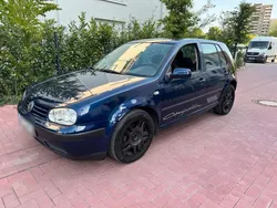 Blau Gebraucht 2001 VW Golf IV Kleinwagen | 1.000 € (Guter Preis)