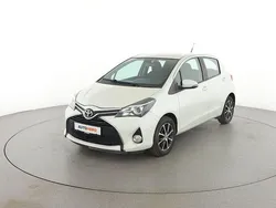 Weiß Gebraucht 2015 Toyota Yaris Comfort Limousine | 10.700 € (Fairer Preis)