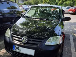 Schwarz Gebraucht 2007 VW Fox Kleinwagen | 1.200 € (Fairer Preis)