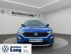 Blau Gebraucht 2021 VW T-Roc Active SUV | 19.980 € (Etwas zu teuer)