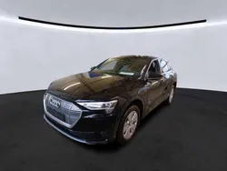 Brillantschwarz Gebraucht 2021 Audi e-tron Advanced SUV | 27.740 € (Guter Preis)