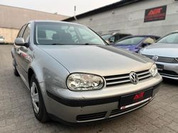 Grün Gebraucht 2002 VW Golf IV Kleinwagen | 4.499 € (Teuer)