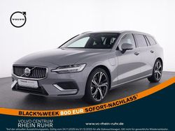 Grau vapour grey / metallic Gebraucht 2024 Volvo V60 Plus Kombi | 48.990 € (Teuer)
