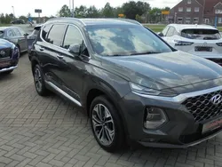 Grau Gebraucht 2020 Hyundai Santa Fe Premium SUV | 32.900 € (Fairer Preis)