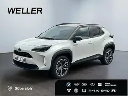 089)/ black mica (209) (weiss Gebraucht 2024 Toyota Yaris Cross Plus SUV | 34.980 €