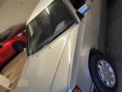 Silber Gebraucht 1992 Mercedes E230 Limousine | 5.650 €