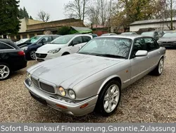Silber (metallic) Gebraucht 2002 Jaguar XJR Limousine | 7.999 €