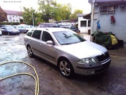 Silber Gebraucht 2008 Skoda Octavia Elegance Kombi | 1.550 € (Guter Preis)