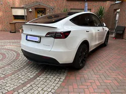 Weiß Gebraucht 2022 Tesla Model Y Performance SUV | 33.400 € (Guter Preis)