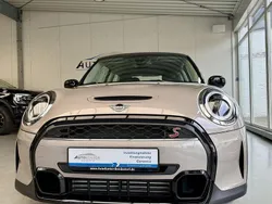 Rooftop grey Gebraucht 2024 Mini Cooper S Sport Kleinwagen | 28.970 € (Fairer Preis)