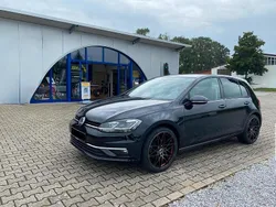 Schwarz Gebraucht 2018 VW Golf VII Limousine | 12.400 € (Etwas zu teuer)