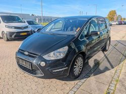Schwarz Gebraucht 2010 Ford S-MAX Titanium Van / Kleinbus | 2.799 € (Guter Preis)