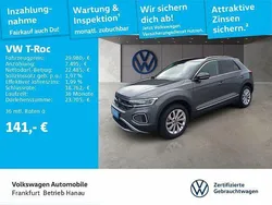 Indiumgrau metallic/schwarz Gebraucht 2024 VW T-Roc Style SUV | 29.980 € (Fairer Preis)