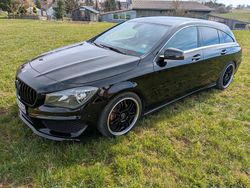 Schwarz Gebraucht 2015 Mercedes CLA220 Shooting Brake Kombi | 10.600 € (Superpreis)