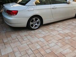 Weiß Gebraucht 2010 BMW 328 Cabriolet Cabrio | 9.900 €