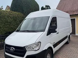 Weiß Gebraucht 2015 Hyundai H 350 Van | 13.900 €