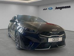 Dark penta metal metallic Neu 2025 Kia Ceed GT-Line Limousine | 28.649 € (Fairer Preis)