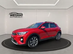 Rot Gebraucht 2018 Kia Stonic SUV | 15.490 € (Etwas zu teuer)