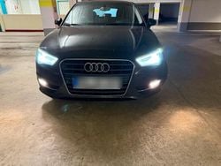 Braun Gebraucht 2014 Audi A3 Ambiente Limousine | 8.100 € (Guter Preis)