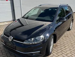 Schwarz Gebraucht 2018 VW Golf VII Sound Kombi | 6.999 €
