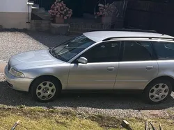 Silber Gebraucht 2001 Audi A4 Kombi | 1.400 € (Fairer Preis)