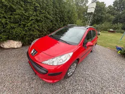 Rot Gebraucht 2009 Peugeot 207 Kombi | 2.890 € (Fairer Preis)