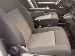Weiß Gebraucht 2022 Opel Vivaro-e Combi Edition Van | 19.000 €