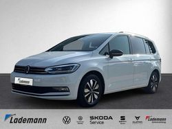 Pure white Gebraucht 2024 VW Touran Goal Van / Kleinbus | 39.974 € (Teuer)
