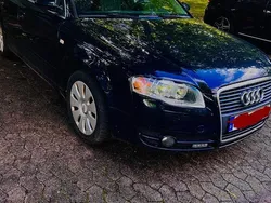 Blau Gebraucht 2006 Audi A4 Limousine | 2.900 € (Fairer Preis)