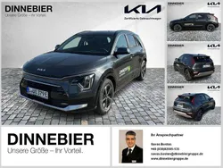 Grau (metallic) Gebraucht 2022 Kia Niro Spirit SUV | 35.000 € (Etwas zu teuer)