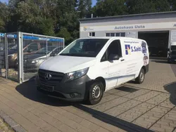 Weiß Gebraucht 2018 Mercedes Vito Van / Kleinbus | 8.000 €