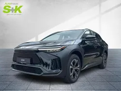 Onyxschwarz Gebraucht 2025 Toyota bZ4X SUV | 46.890 € (Teuer)