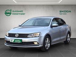 Silber Gebraucht 2015 VW Jetta Limousine | 9.850 € (Fairer Preis)