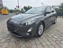 Grau Gebraucht 2021 Ford Focus Titanium Limousine | 10.950 € (Guter Preis)