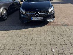 Schwarz Gebraucht 2018 Mercedes A180 AMG line Limousine | 15.500 € (Superpreis)