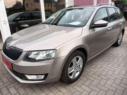 Bezova capuccino/capuccino bei Gebraucht 2015 Skoda Octavia Ambition Kombi | 10.800 € (Fairer Preis)
