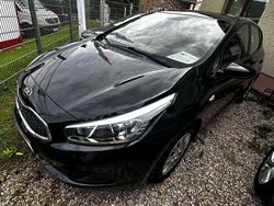 (1k) black pearl (metallic) Gebraucht 2012 Kia Ceed Edition 7 Kleinwagen | 6.990 € (Etwas zu teuer)
