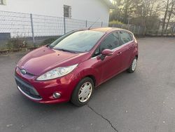 Rot Gebraucht 2008 Ford Fiesta Ghia Kleinwagen | 2.500 €