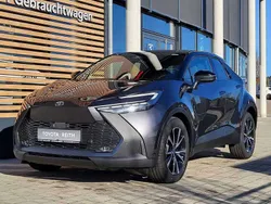 Grau Neu 2024 Toyota C-HR Team SUV | 36.910 € (Etwas zu teuer)